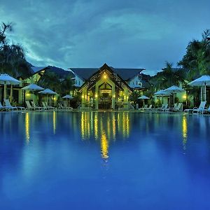 Acuatico Beach Resort